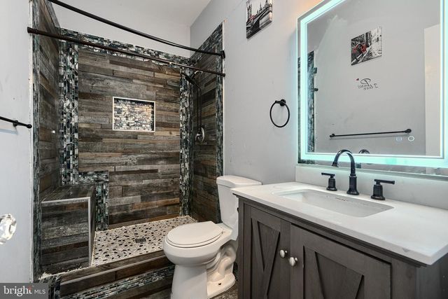 2303 ELSINORE AVE, Baltimore, MD 21216