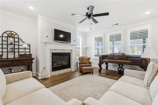 317 Mcqueen Way, Canton, GA 30115
