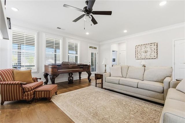 317 Mcqueen Way, Canton, GA 30115