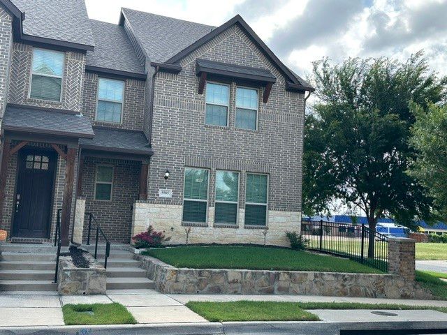 5585 Crosby Drive, North Richland Hills, TX 76180