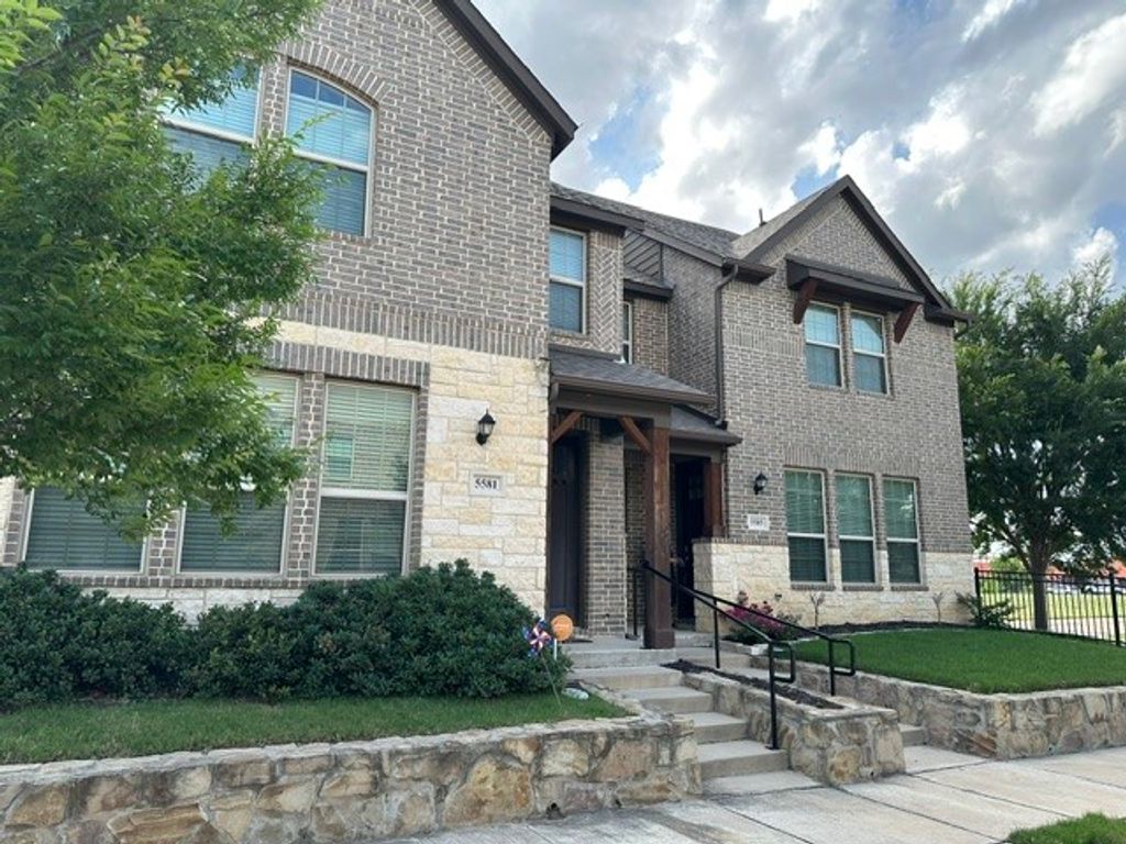 5585 Crosby Drive, North Richland Hills, TX 76180