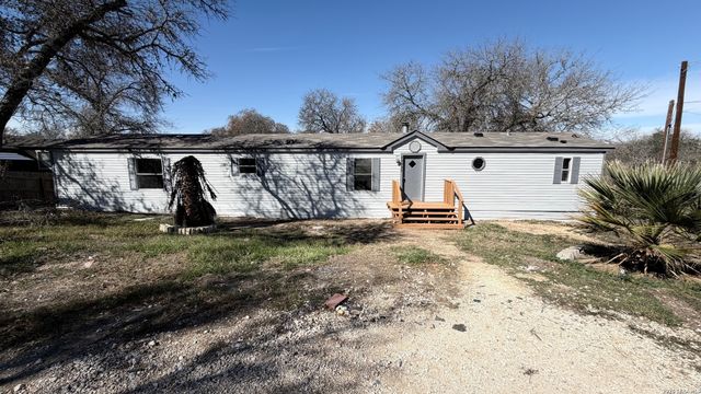 23035 Opportunity, Elmendorf, TX 78112