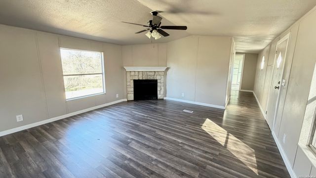 23035 Opportunity, Elmendorf, TX 78112