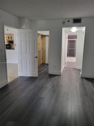 1470 NE 123rd St A204, North Miami, FL 33161