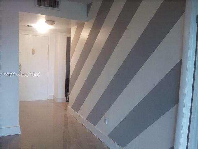 1470 NE 123rd St A204, North Miami, FL 33161