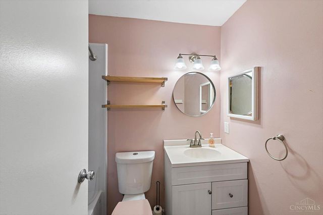 4946 Columbia Circle, West Chester, OH 45011