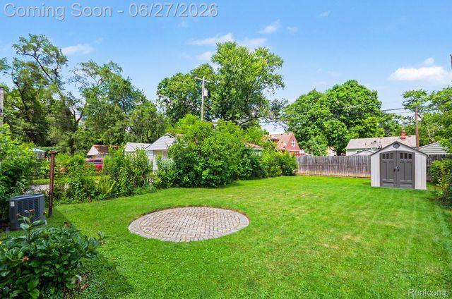 15832 Wakenden, Redford Charter Township, MI 48239
