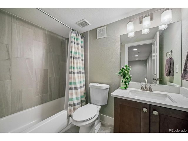 5659 W 63rd Ave, Arvada, CO 80003