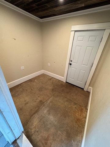 2218 W Concho Avenue, San Angelo, TX 76903