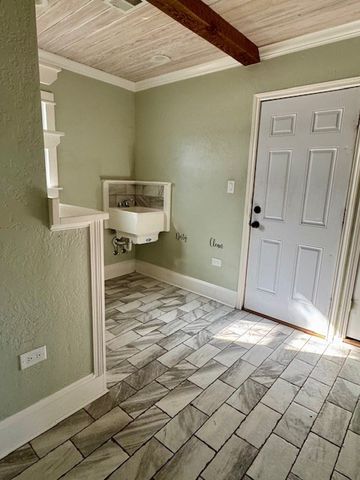 2218 W Concho Avenue, San Angelo, TX 76903