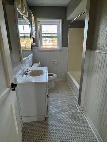 2218 W Concho Avenue, San Angelo, TX 76903