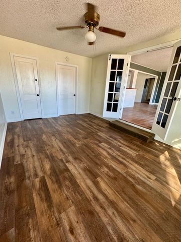 2218 W Concho Avenue, San Angelo, TX 76903