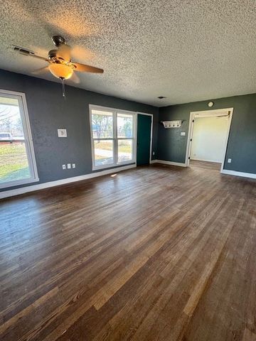 2218 W Concho Avenue, San Angelo, TX 76903