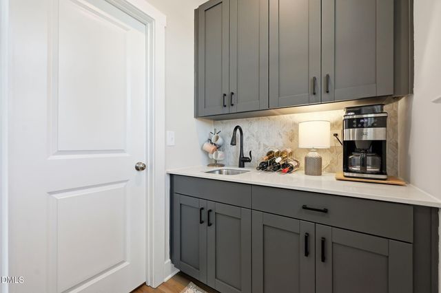 211 Pond View Court, Fuquay Varina, NC 27526