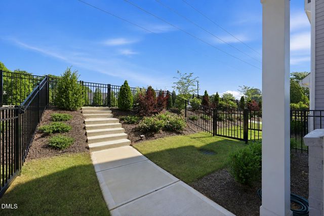 211 Pond View Court, Fuquay Varina, NC 27526