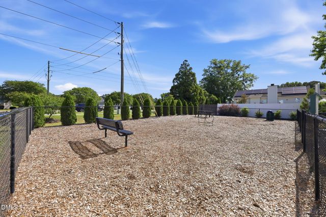 211 Pond View Court, Fuquay Varina, NC 27526