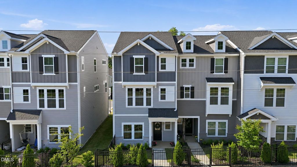 211 Pond View Court, Fuquay Varina, NC 27526