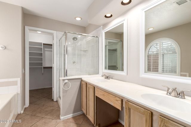 3356 E ROSEMONTE Drive, Phoenix, AZ 85050