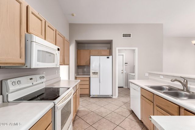 3356 E ROSEMONTE Drive, Phoenix, AZ 85050