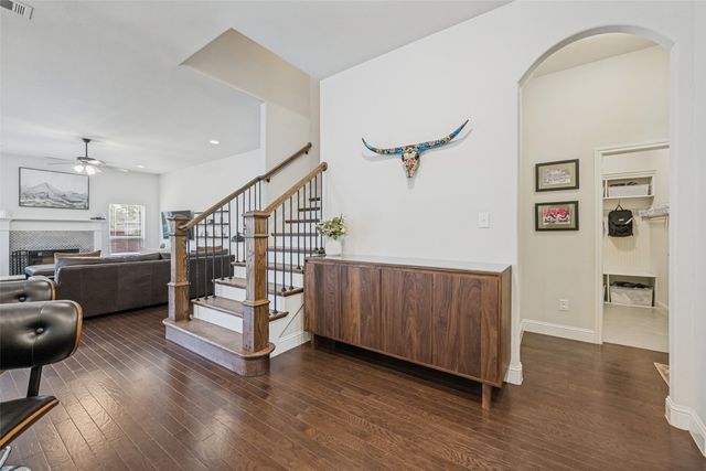 1701 Belle Place, Fort Worth, TX 76107