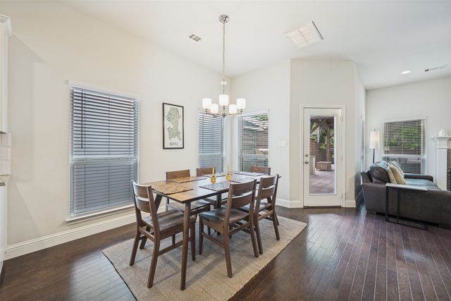 1701 Belle Place, Fort Worth, TX 76107