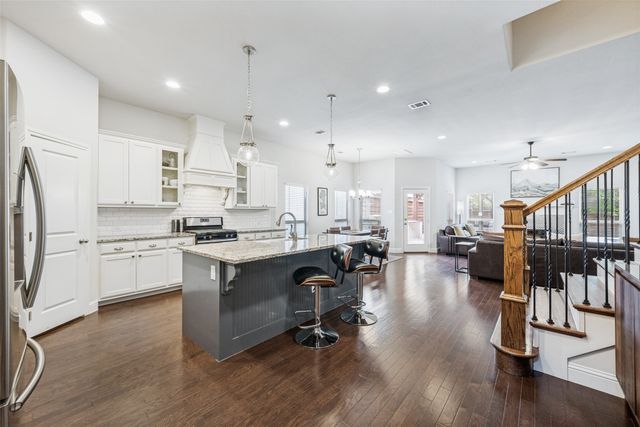 1701 Belle Place, Fort Worth, TX 76107