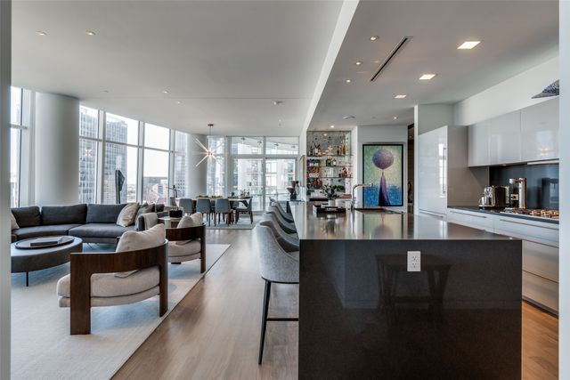 1918 Olive Street 1002, Dallas, TX 75201