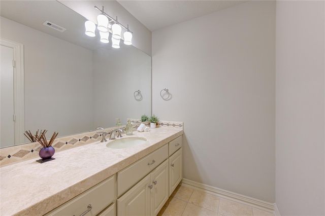 1907 Flower Garden Lane, Houston, TX 77077