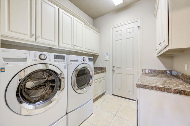 1907 Flower Garden Lane, Houston, TX 77077