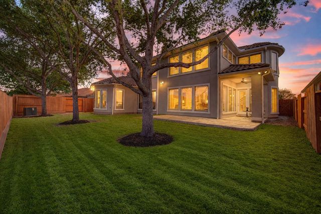 1907 Flower Garden Lane, Houston, TX 77077