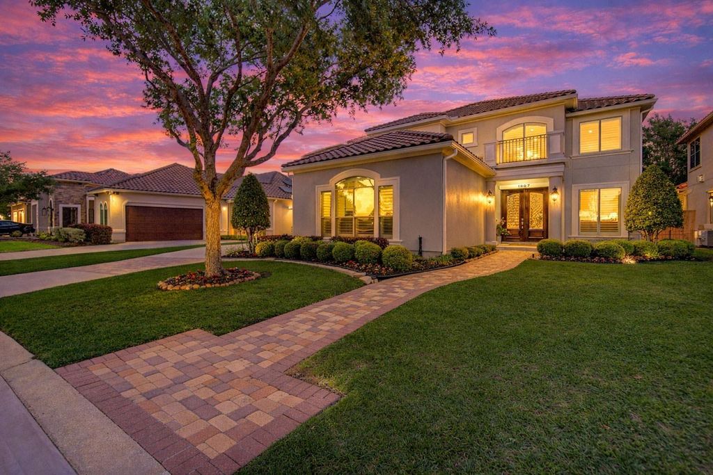 1907 Flower Garden Lane, Houston, TX 77077