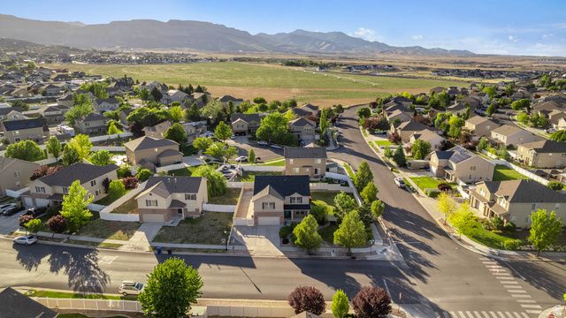 6752 W GINA RD, Herriman, UT 84096