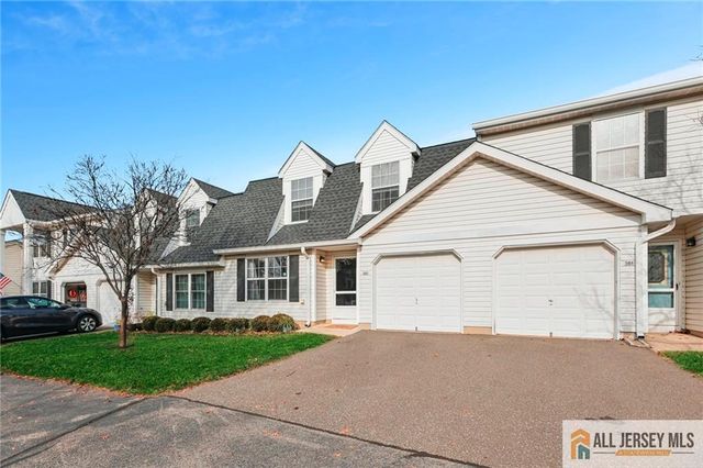 360 Cotswold Place, Franklin, NJ 08873