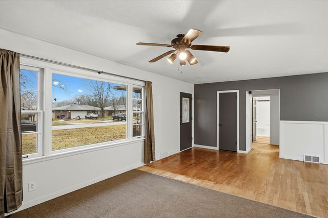 1205 Kay Avenue, Rockford, IL 61103