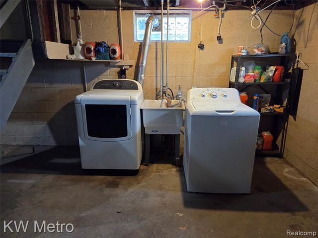 226 Fielding Street, Ferndale, MI 48220