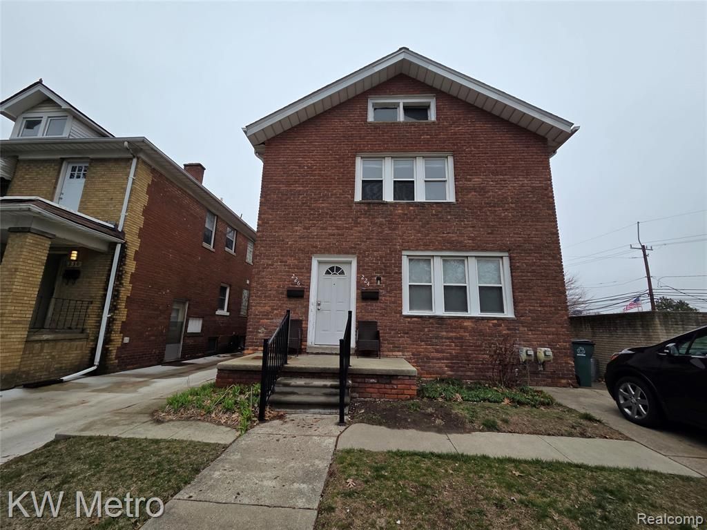 226 Fielding Street, Ferndale, MI 48220