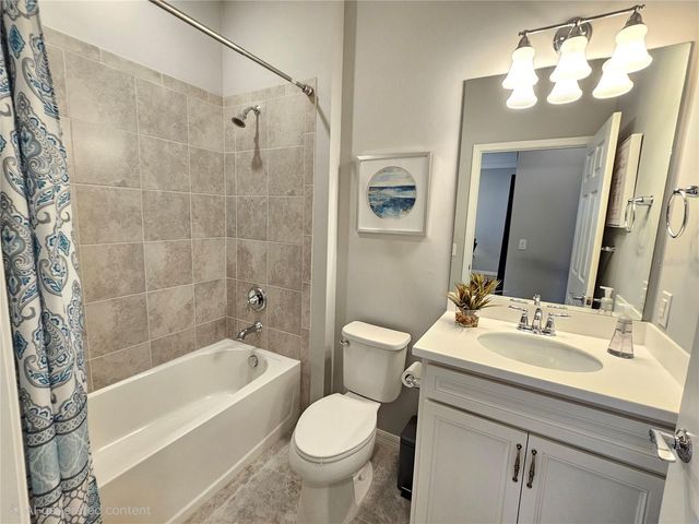 13858 CAMPOLEONE STREET, Venice, FL 34293