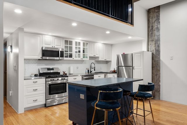 156 Porter 309, Boston, MA 02128