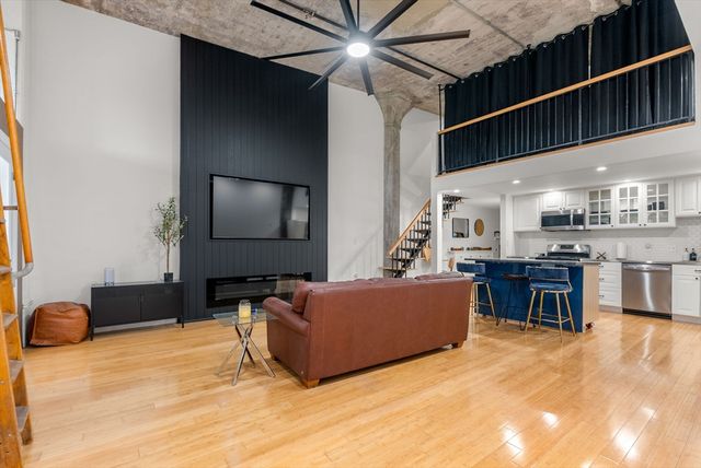156 Porter 309, Boston, MA 02128
