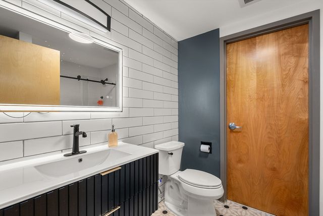 156 Porter 309, Boston, MA 02128