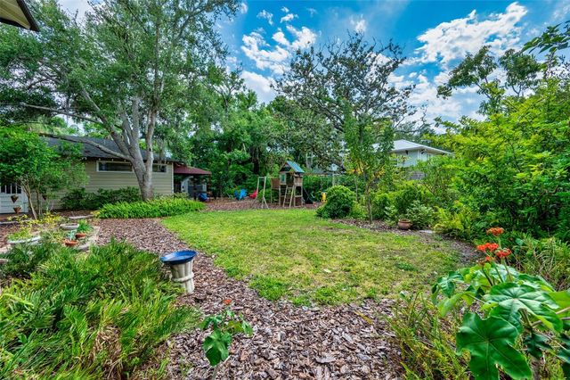 2445 ALAMEDA AVENUE, Sarasota, FL 34234