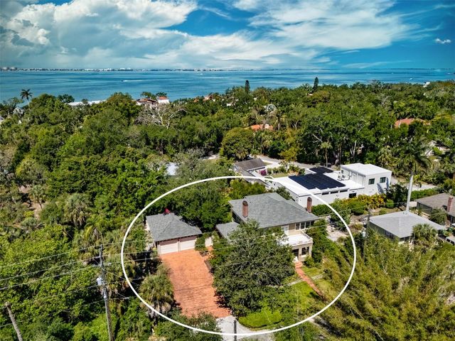 2445 ALAMEDA AVENUE, Sarasota, FL 34234