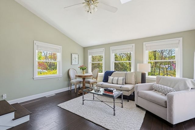 24 Maskwonicut St, Sharon, MA 02067