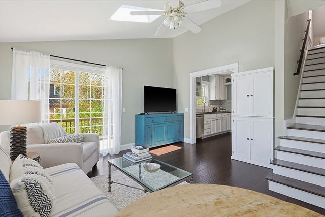 24 Maskwonicut St, Sharon, MA 02067