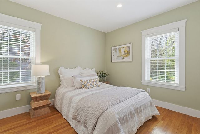 24 Maskwonicut St, Sharon, MA 02067