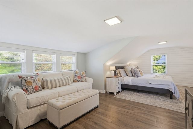 24 Maskwonicut St, Sharon, MA 02067
