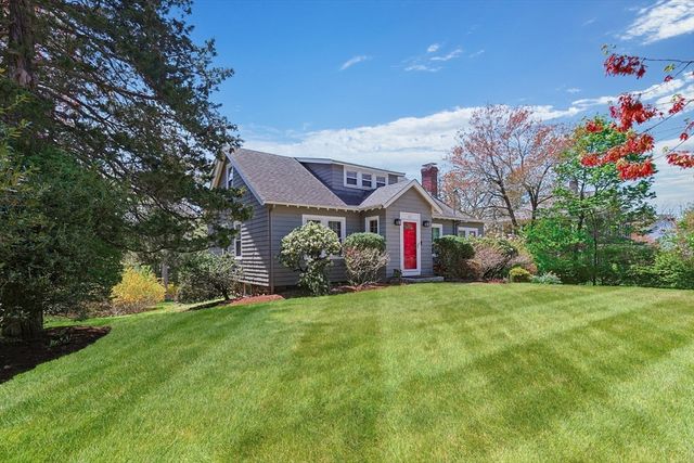 24 Maskwonicut St, Sharon, MA 02067