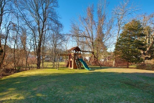 24 Maskwonicut St, Sharon, MA 02067