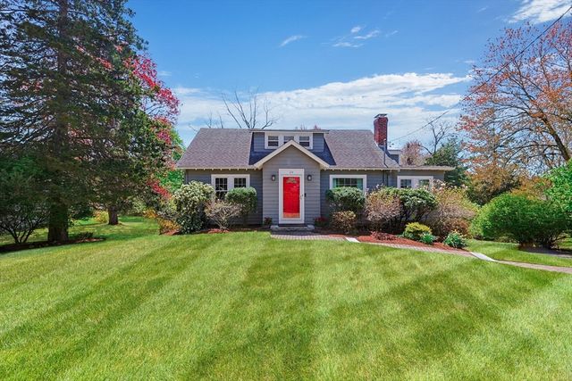 24 Maskwonicut St, Sharon, MA 02067
