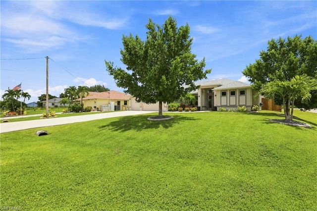 1815 NW 28th PL, Cape Coral, FL 33993